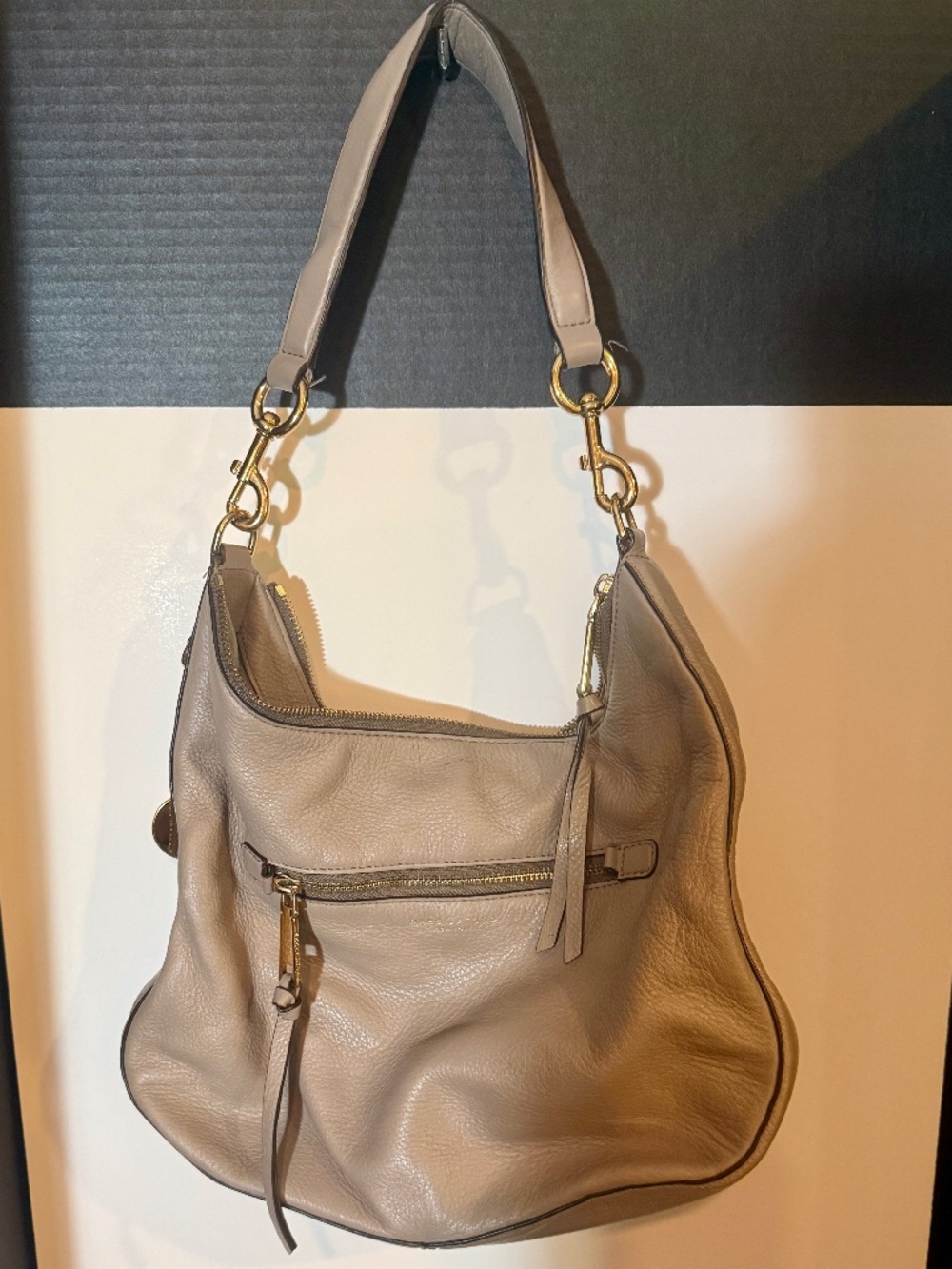 Authentic Marc Jacobs "Too Hot To Handle" Slouchy Leather Hobo Bag